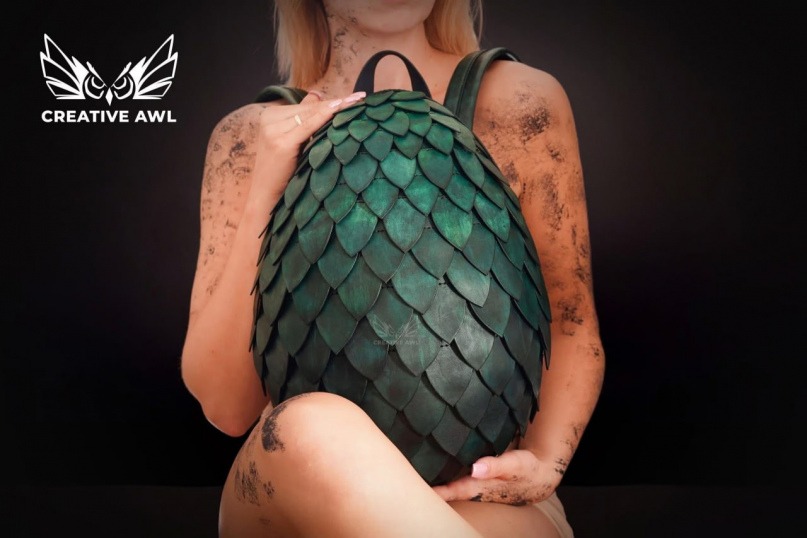 Выкройка кожаный рюкзак в виде яйца и чешуи дракона от Creative Awl