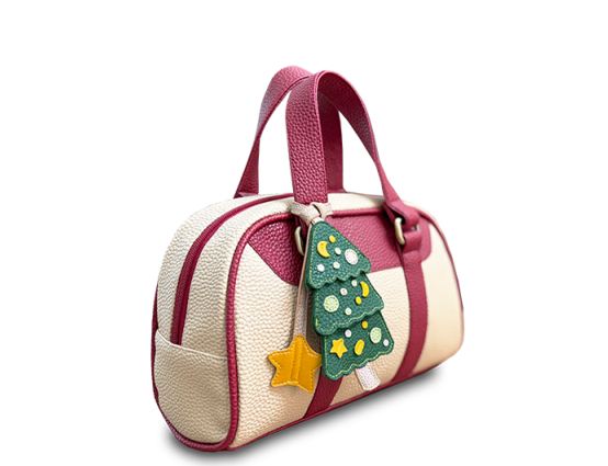 Выкройка небольшой кожаной сумки Duffle Bag с брелком Ёлочкой